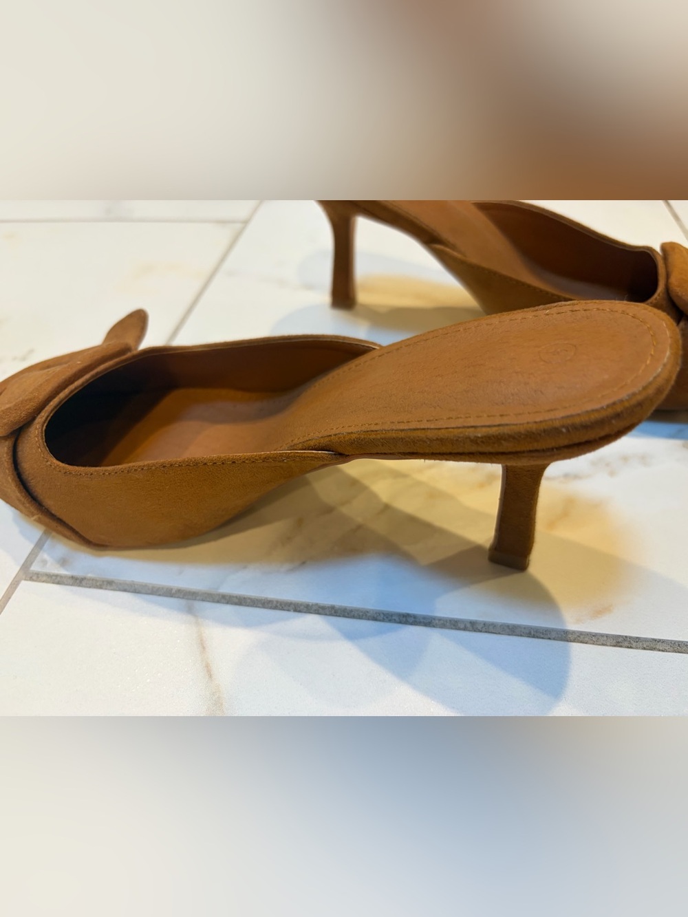 Heels - Picture 3 of 4